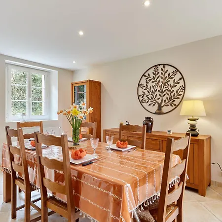 Holiday home Le Lanchon By Interhome Le Vretot
